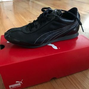 Black Puma sneakers; excellent condition